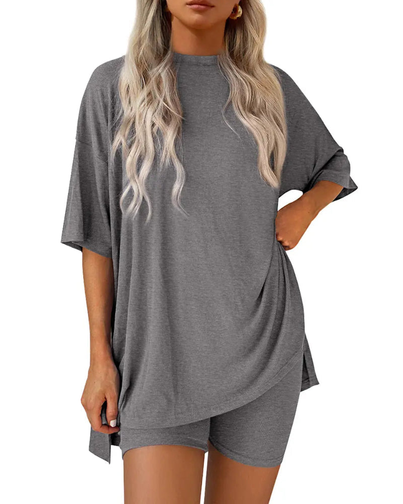 Casual Oversized 2-Piece Lounge Set – Crewneck Split Hem Top &amp; Fitted Shorts