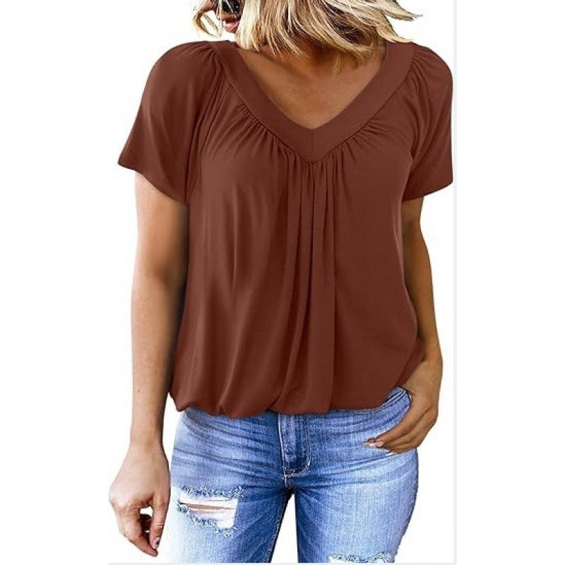 Casual women's top with pleated V-neck and short sleeves