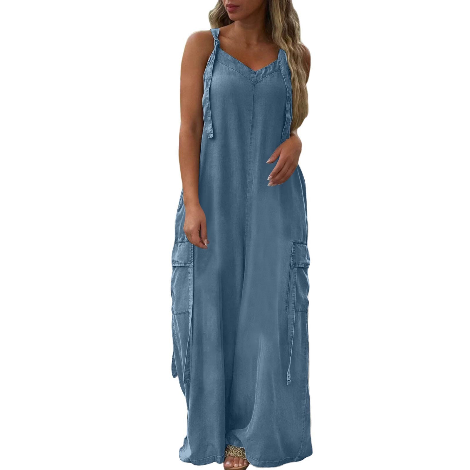 Women's loose-fitting jumpsuit with wide legs and pockets