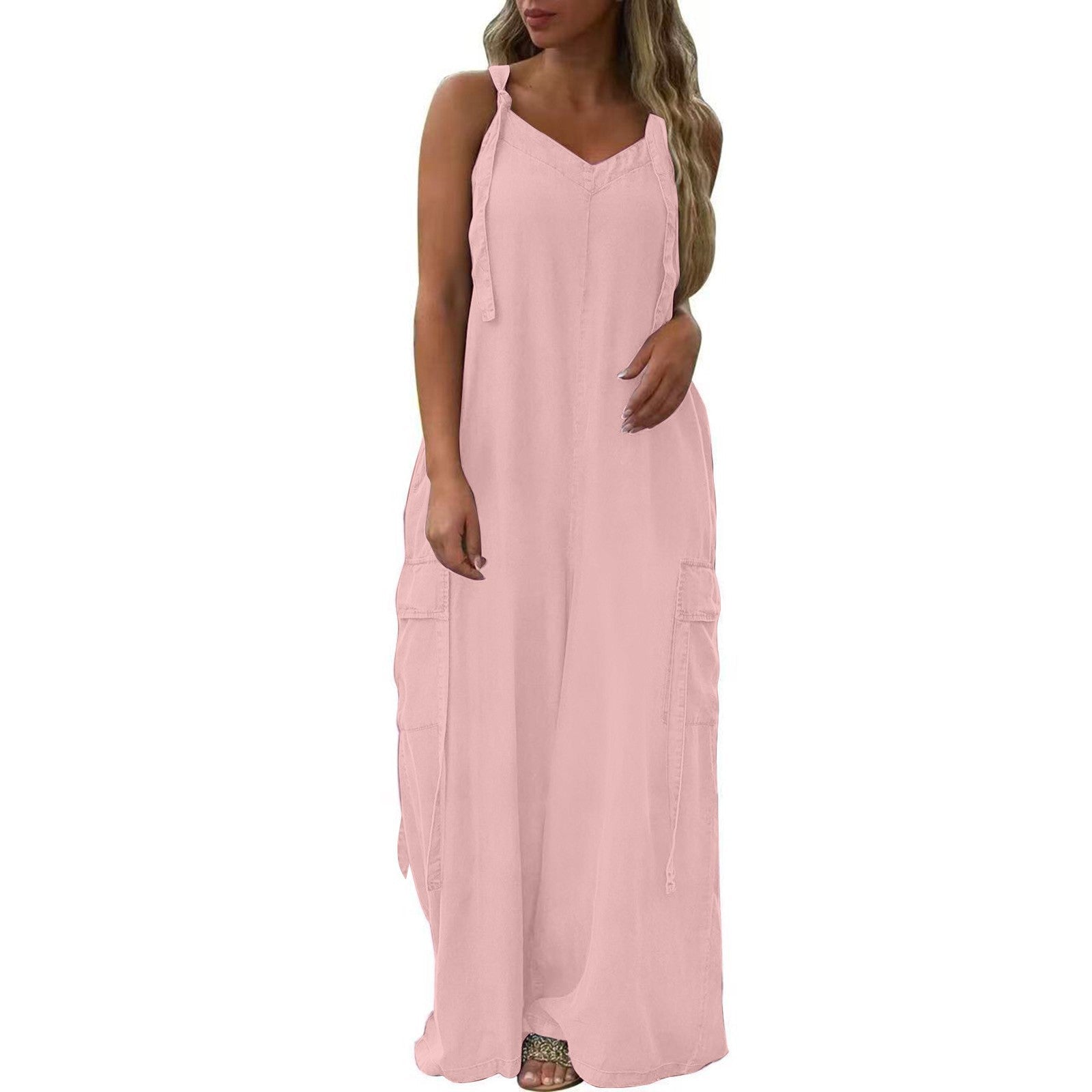 Women's loose-fitting jumpsuit with wide legs and pockets