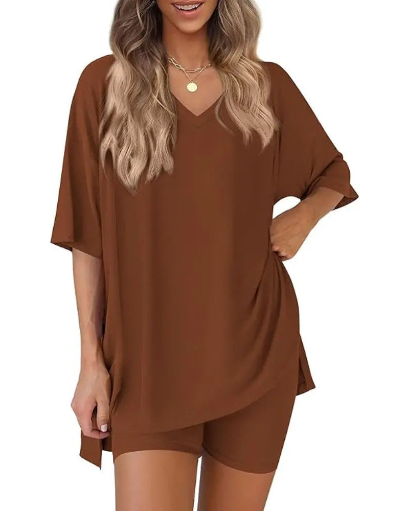 Casual Oversized 2-Piece Lounge Set – Crewneck Split Hem Top &amp; Fitted Shorts