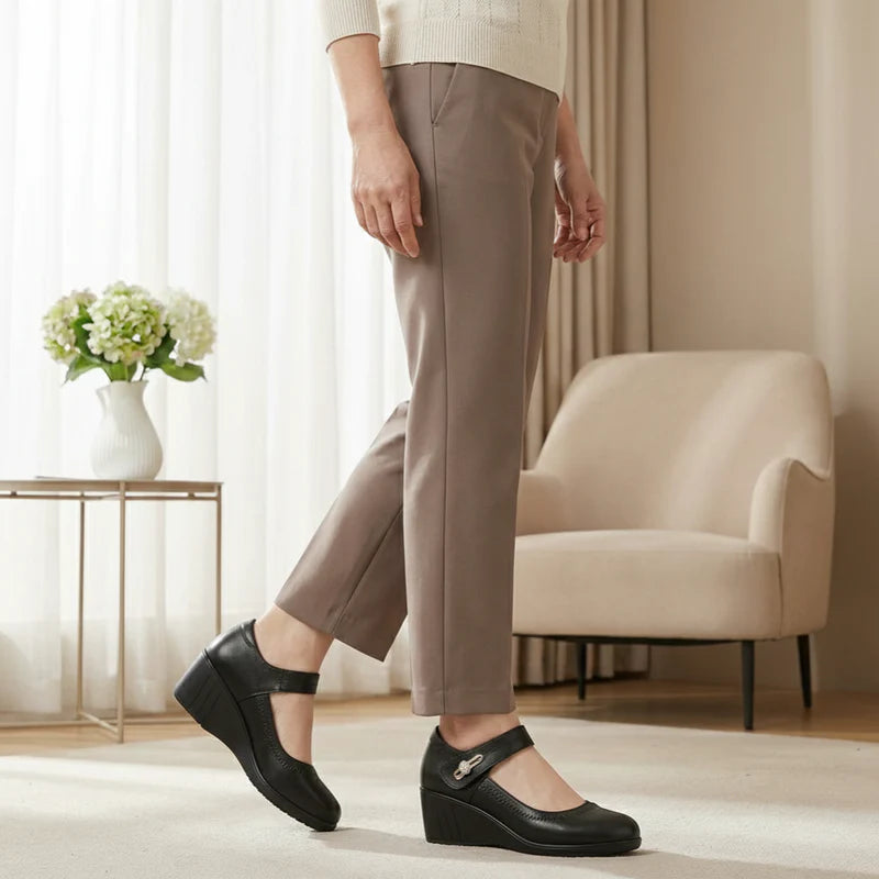 Ladies' elegant mid-heeled leather shoes