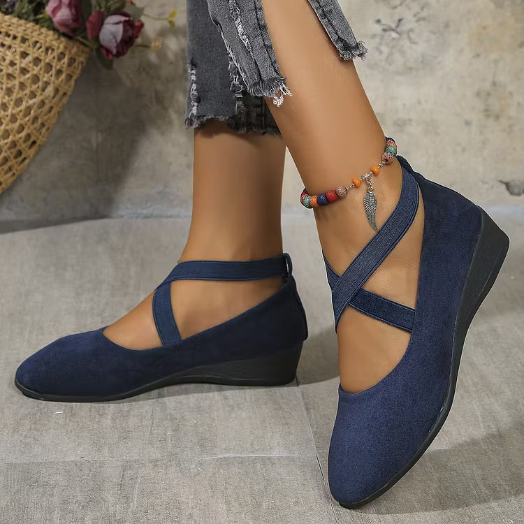 ⏰Limited Time 50% OFF🔥Women’ Closed Wedge Shoes, Stylish Closed Toe Design in Faux Suede Soft Toe Wedge