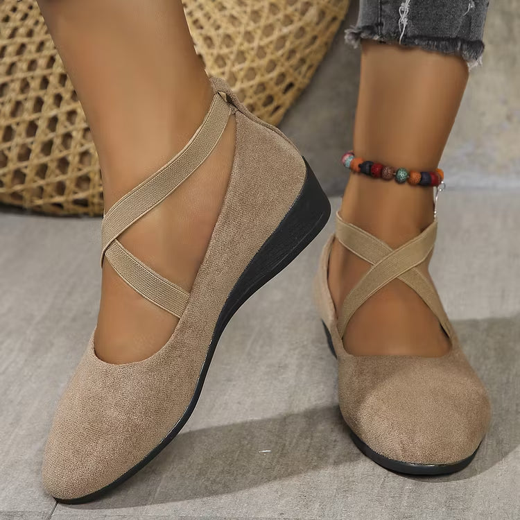 ⏰Limited Time 50% OFF🔥Women’ Closed Wedge Shoes, Stylish Closed Toe Design in Faux Suede Soft Toe Wedge