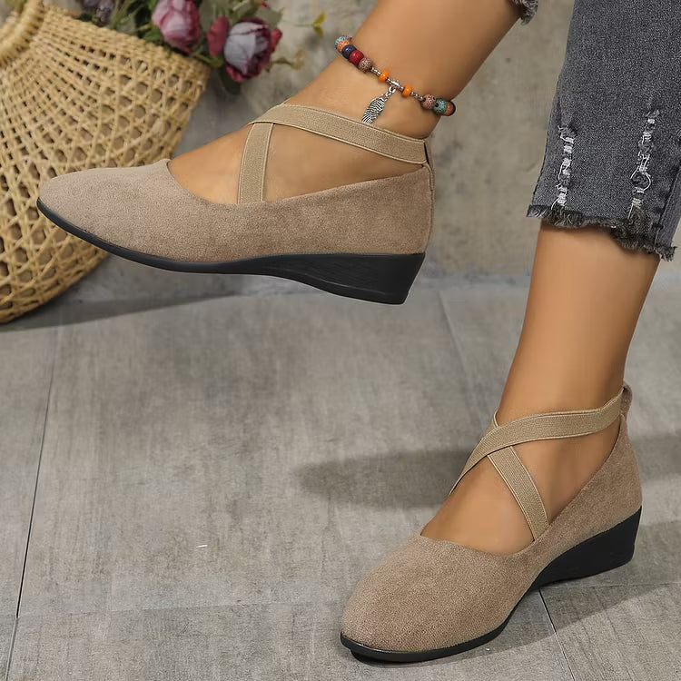 ⏰Limited Time 50% OFF🔥Women’ Closed Wedge Shoes, Stylish Closed Toe Design in Faux Suede Soft Toe Wedge