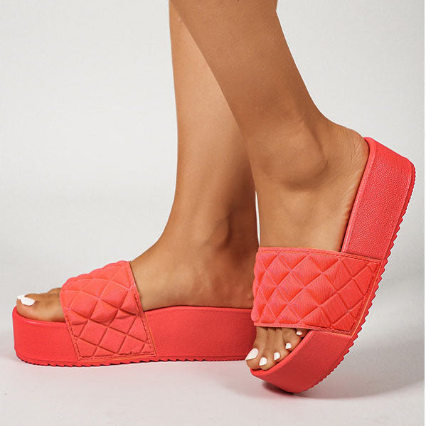 Women's Quilted Platform Slide Sandals
