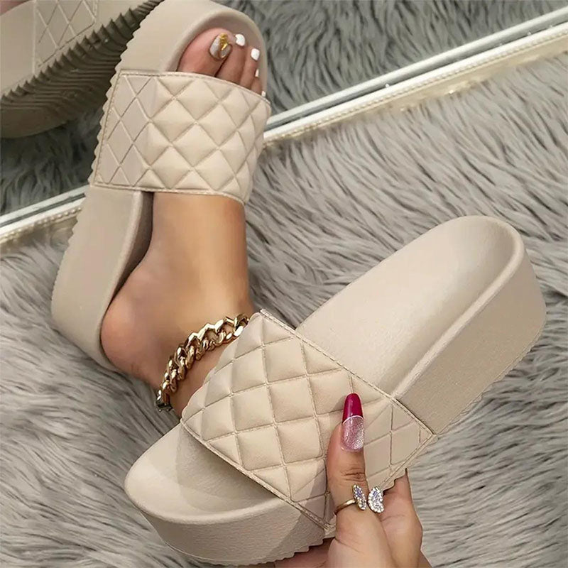 Women's Quilted Platform Slide Sandals
