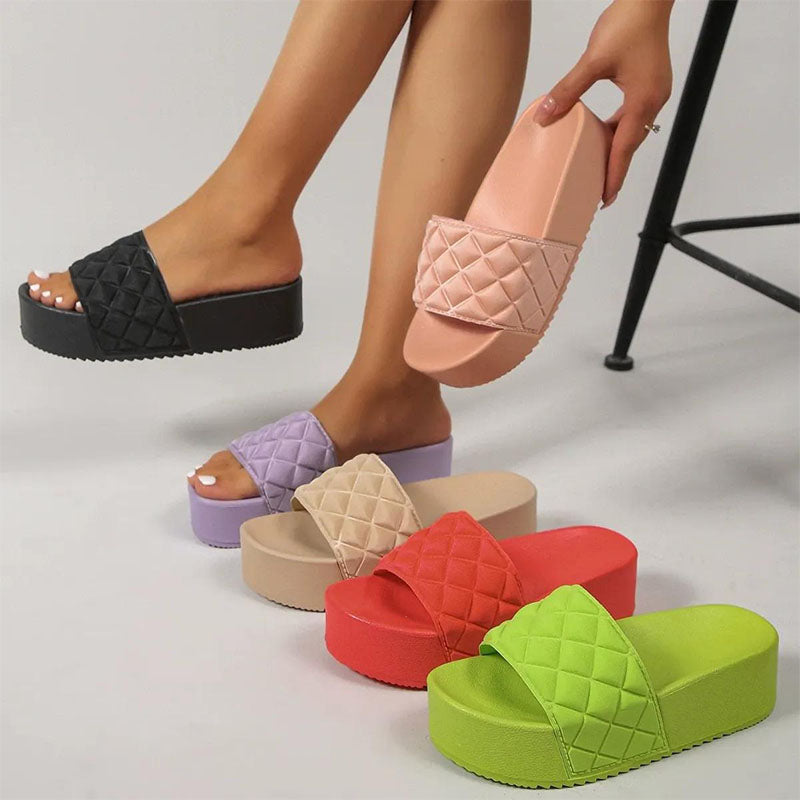 Women's Quilted Platform Slide Sandals