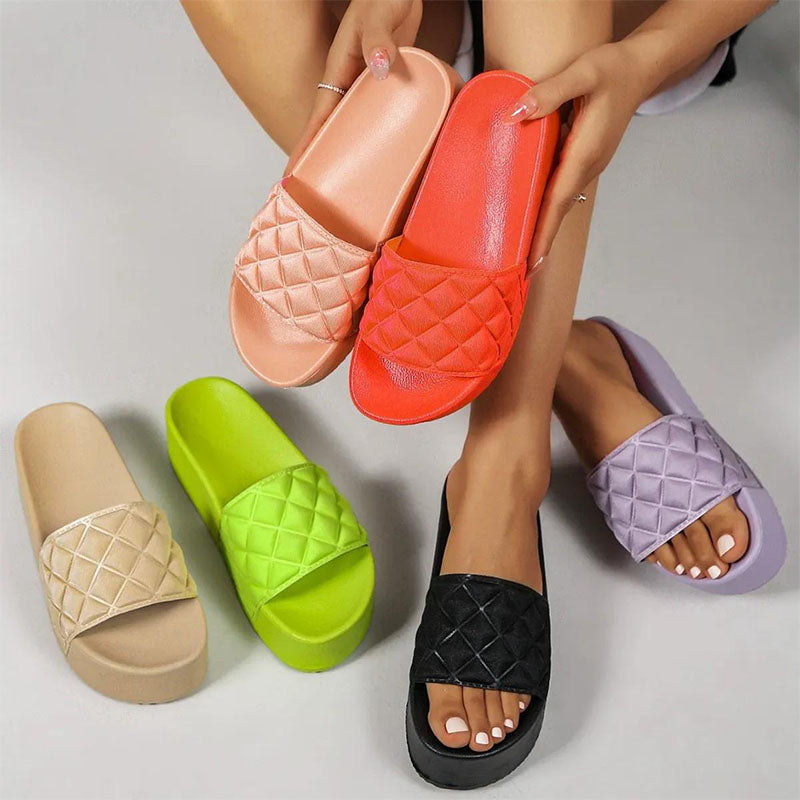 Women's Quilted Platform Slide Sandals