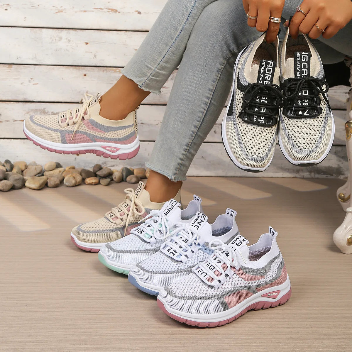 Women's lightweight, comfortable and breathable sneakers