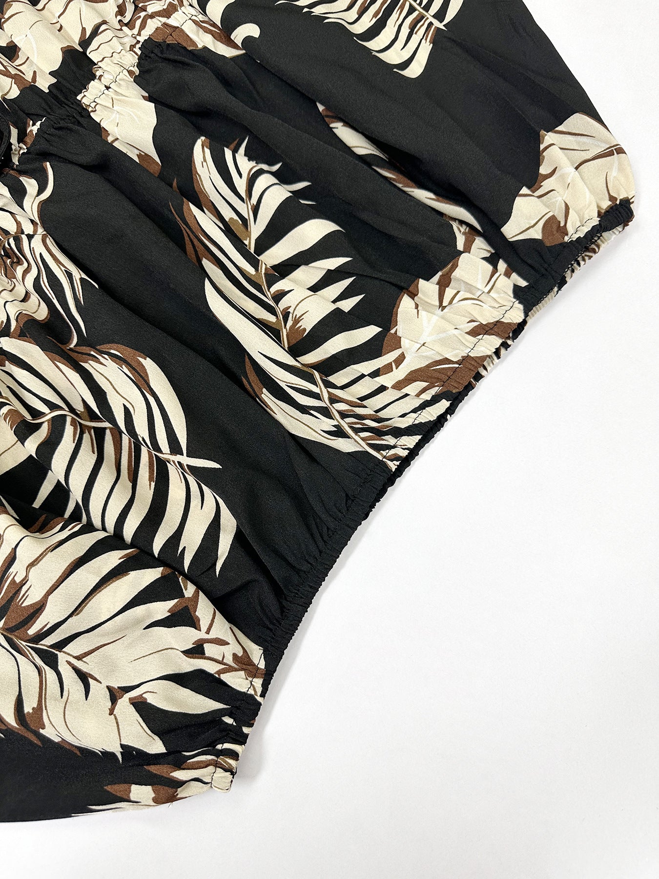 Lightweight Tropical Print Summer Romper - Perfect for Vacay! ✈️