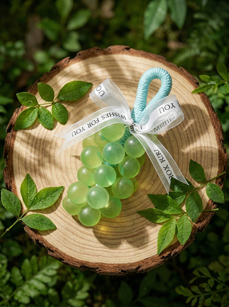 Grape Cluster Fragrance - Get this fragrance as a gift for purchases over £ 77