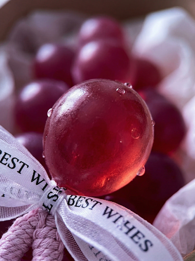 Grape Cluster Fragrance - Get this fragrance as a gift for purchases over £ 77