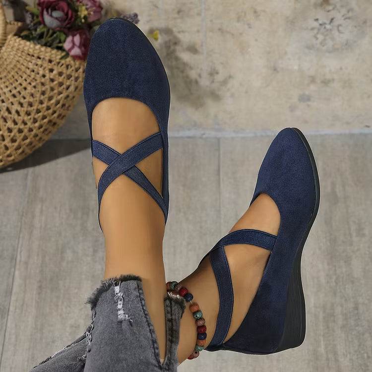 ⏰Limited Time 50% OFF🔥Women’ Closed Wedge Shoes, Stylish Closed Toe Design in Faux Suede Soft Toe Wedge