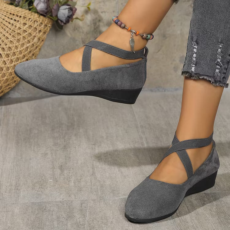 ⏰Limited Time 50% OFF🔥Women’ Closed Wedge Shoes, Stylish Closed Toe Design in Faux Suede Soft Toe Wedge